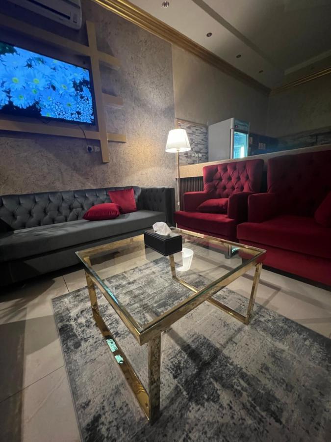 أجنحة ورد للوحدات الفندقية Khamis Mushait Exterior foto
