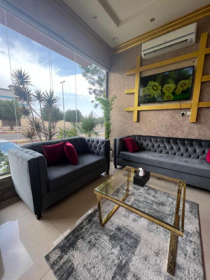 أجنحة ورد للوحدات الفندقية Khamis Mushait Exterior foto