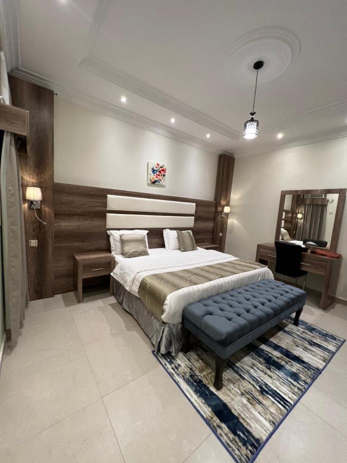 أجنحة ورد للوحدات الفندقية Khamis Mushait Exterior foto