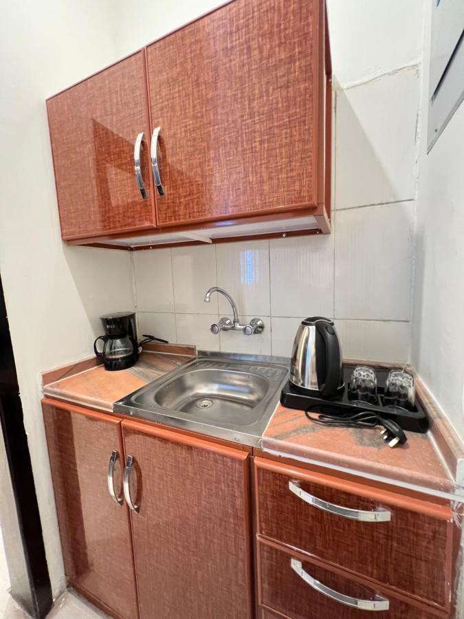 أجنحة ورد للوحدات الفندقية Khamis Mushait Exterior foto