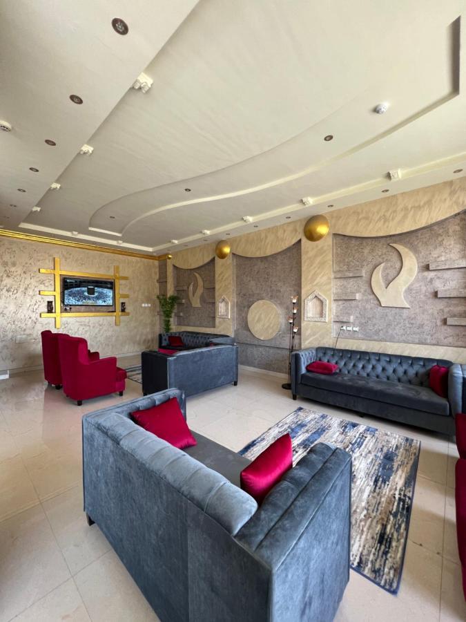 أجنحة ورد للوحدات الفندقية Khamis Mushait Exterior foto