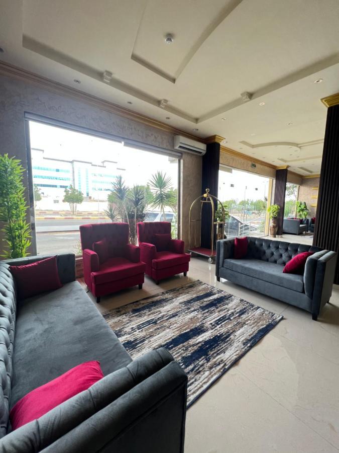 أجنحة ورد للوحدات الفندقية Khamis Mushait Exterior foto